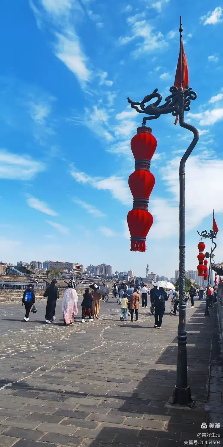 普天同庆,西安,十一的和平门城墙